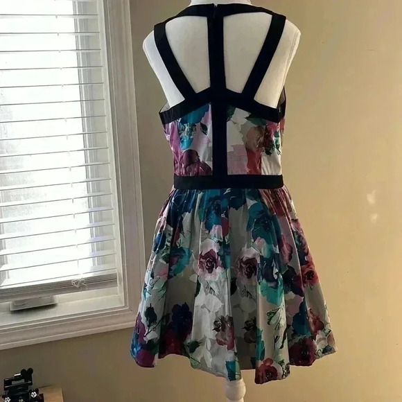 [L]Keepsake The Label  Cotton Floral Crewneck Mini Dress-EUC - Picture 3 of 8